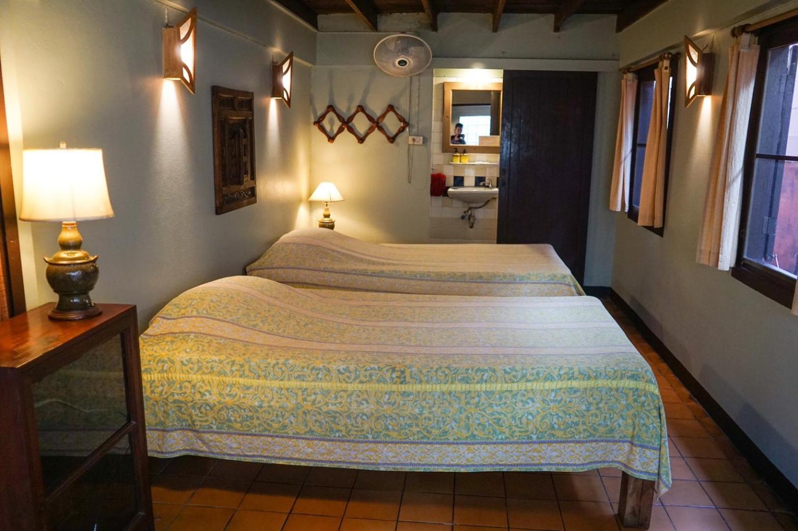 The Riverside Guest House Lampang Dış mekan fotoğraf